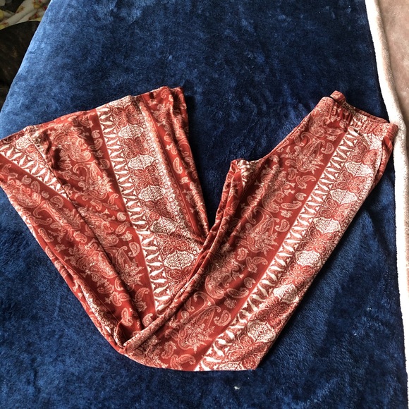 Forever 21 Pants - Flare hippie pants!!